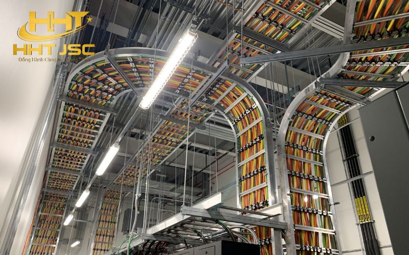 Cable tray