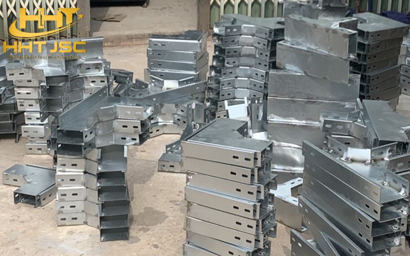 Phụ kiện thang máng cáp