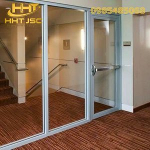 Vách kính chống cháy