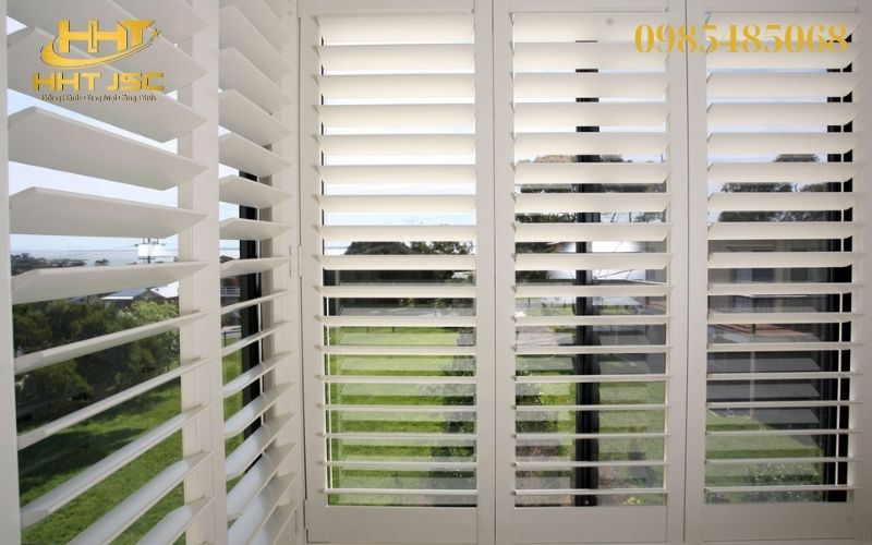 Cửa chớp giúp không gian có ánh sáng tự nhiên