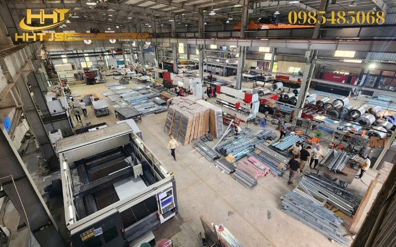 Xưởng sản xuất cửa nhựa composite quy mô lớn của  HHT JSC