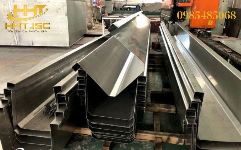 Máng thoát nước mái có độ bền cao