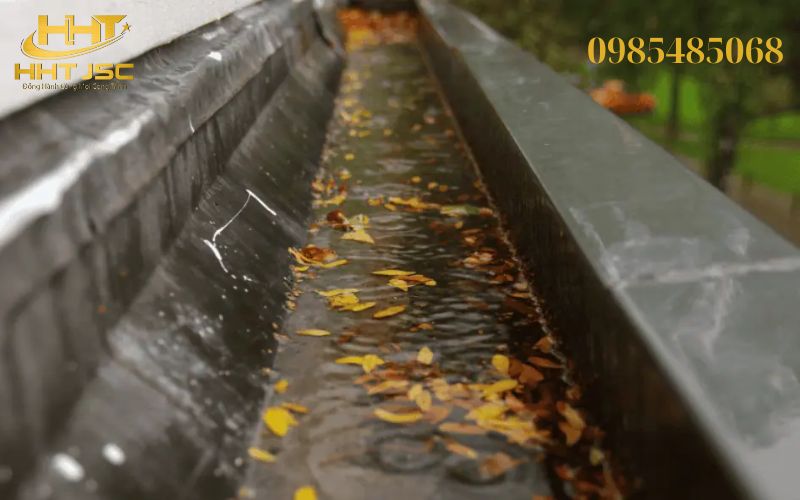 Lắp đặt máng xối đúng kỹ thuật, hiệu quả cấp thoát nước tốt