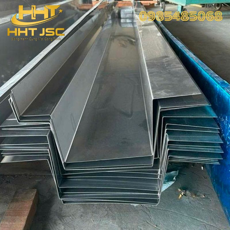 mang-xoi-ton-zam hình ảnh máng xối tôn zam