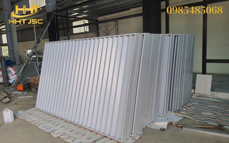 Không gian nhà cửa thông thoáng hơn khi lắp của chớp