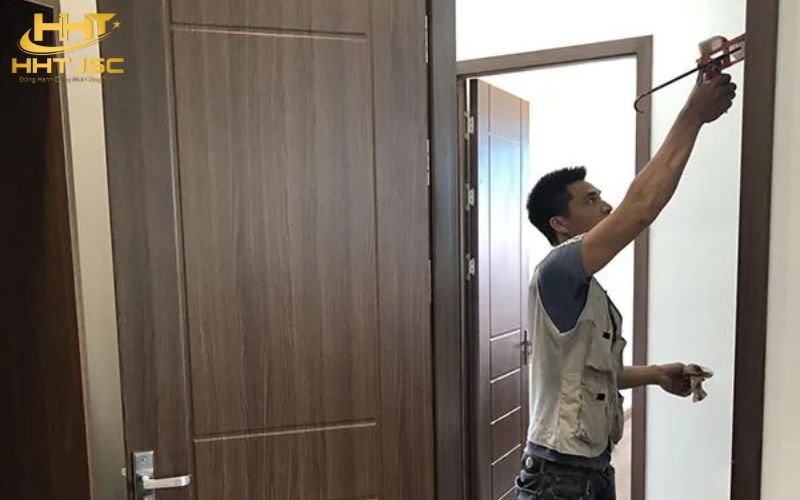 Lắp đặt cửa nhựa composite