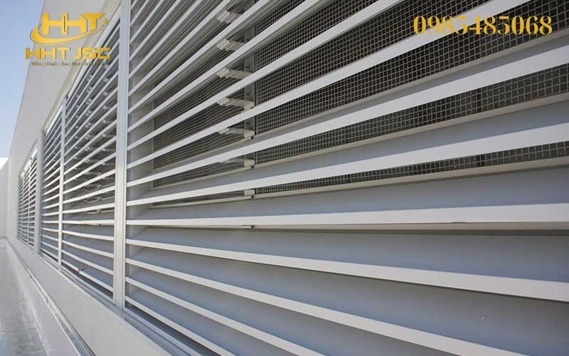 Cửa chớp tôn mạ màu