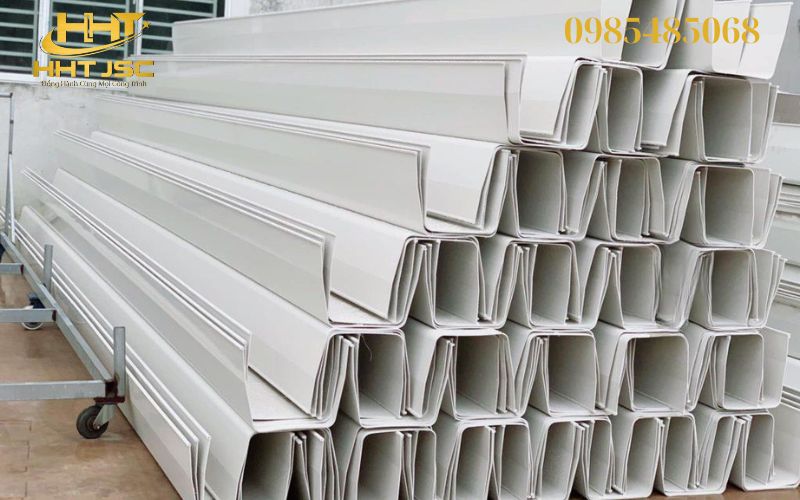 Máng xối cho mái ngói