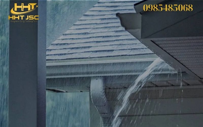 Máng xối giúp thoát nước tốt trên mái tôn